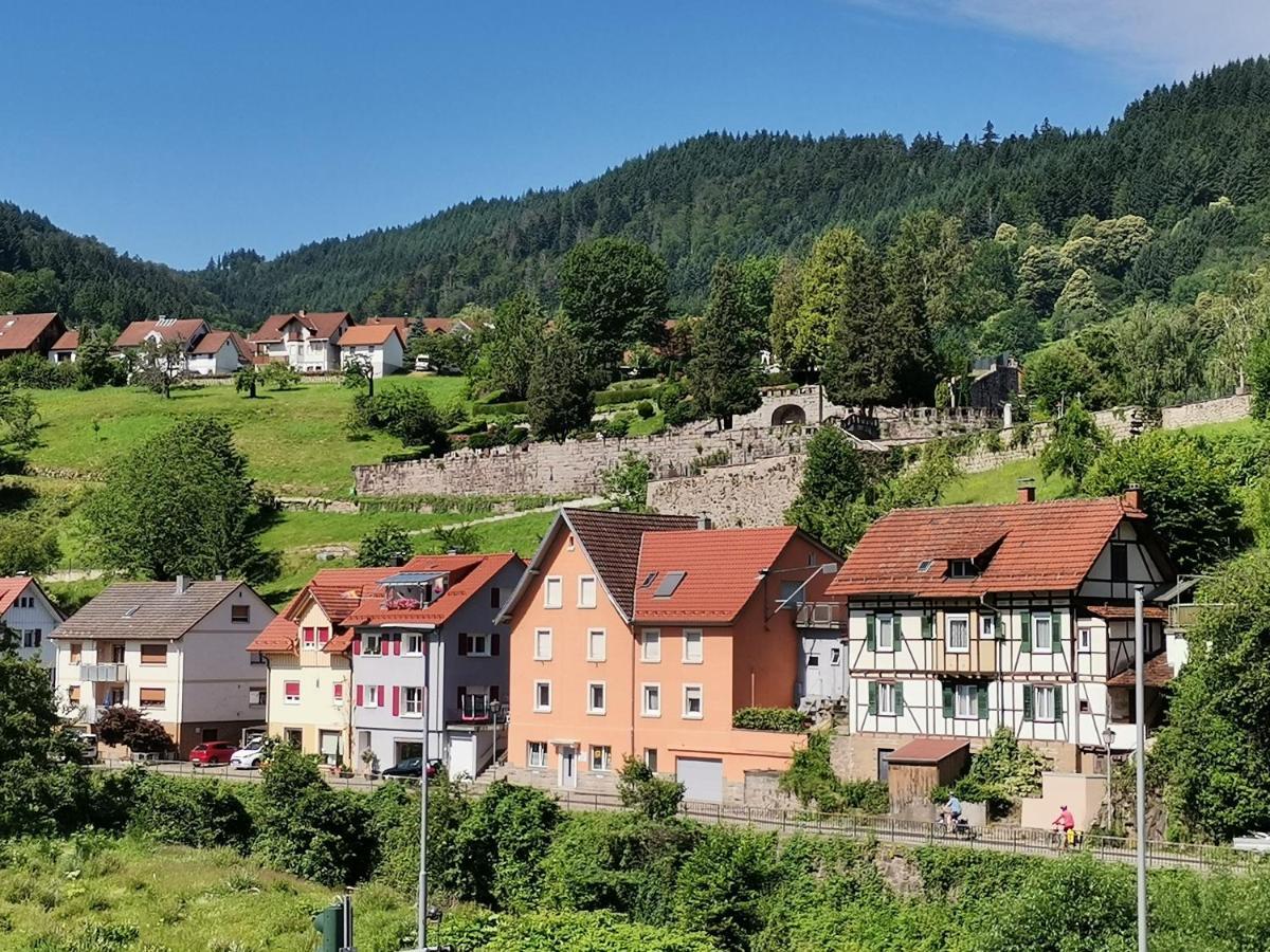 Hotel Gruener Baum - Hotel Im Murgtal, Schwarzwald Weisenbach Eksteriør bilde